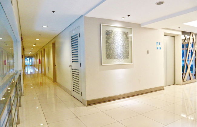 CondoDeal at Sea Residences - Foto 35