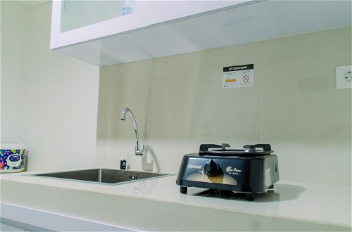 Photo 7 - Elegant 1BR without Living Room at Bintaro Embarcadero Suites Apartment