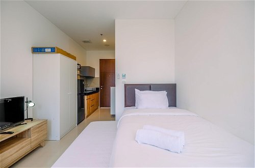 Foto 1 - Fancy And Nice Studio Apartment At Ciputra World 2