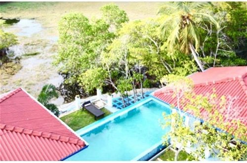 Foto 14 - Charming Villa With Pool, Near Beach, Sri Lanka