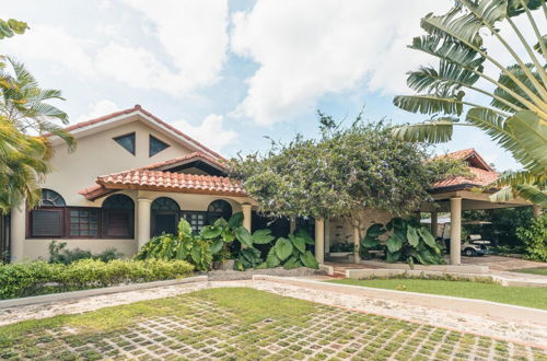 Photo 25 - Villa Near Minitas Beach With Maid Cook Pool