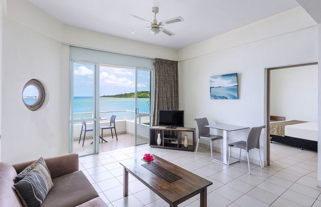 Chantillys on the Bay - Photo 18