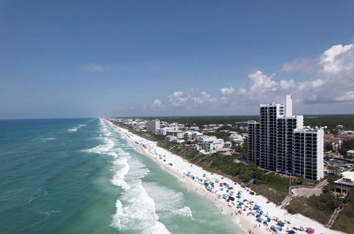 Photo 20 - 1 Incredible View by Avantstay Emerald Coast Views on Beach