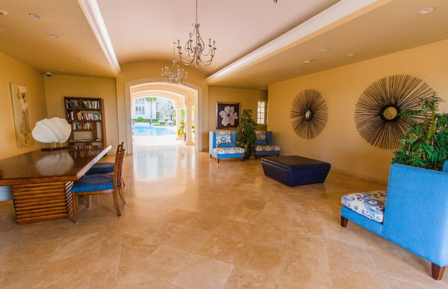 The Venetian on Grace Bay - Photo 2