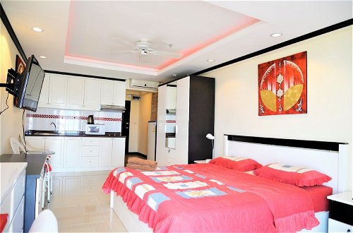 Photo 2 - Sea View Apartment Jomtien Beach Condominium S2 16th Floor Pattaya
