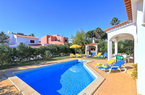 Photo 20 - Spacious 4 Bedroom Villa, Private Pool, Free air Conditioning and Wifi