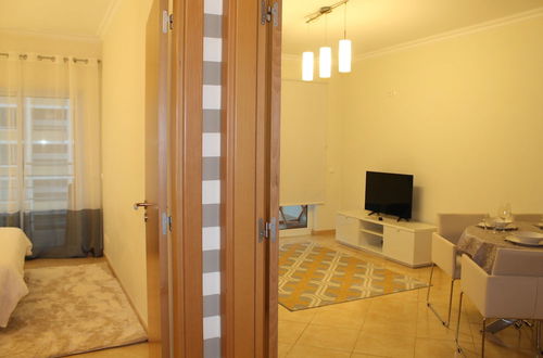 Foto 9 - Luxury 1 bed Apartment 1,5 km From Praia da Rocha