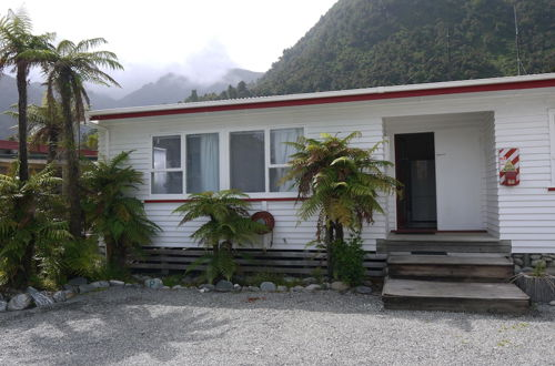 Photo 15 - Central Franz Josef Cabins and Flats