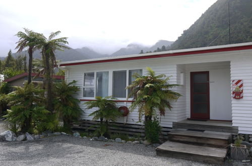 Photo 14 - Central Franz Josef Cabins and Flats