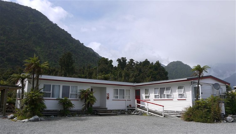 Photo 1 - Central Franz Josef Cabins and Flats