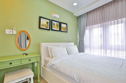 Photo 12 - Sunflower Boutique Studio Apartment