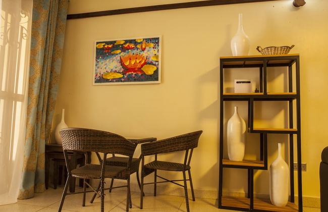 Three Bedroom art themed apartment - Foto 17