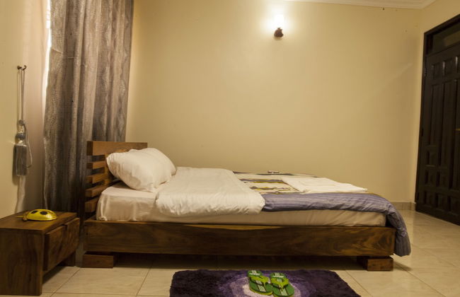 Three Bedroom art themed apartment - Foto 10