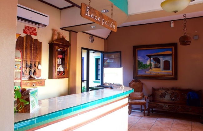 Aparthotel Las Brisas - Photo 8