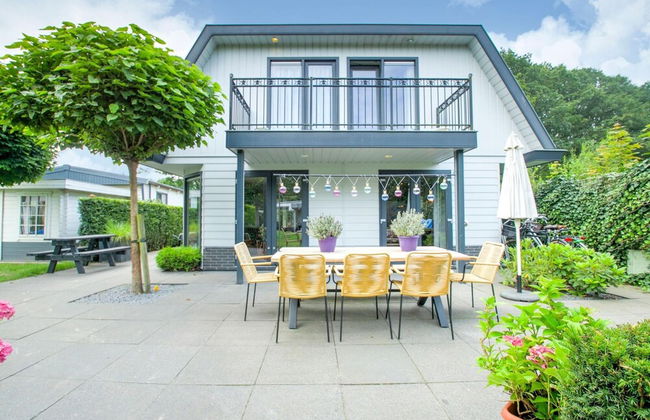 Wonderful Holiday Home nearby Efteling with Private Heated Pool & Hot Tub - Photo 1