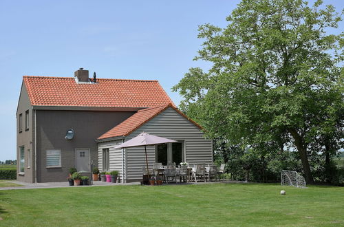 Foto 38 - Tastefully Decorated Holiday Home With Rural Location Near the Sea