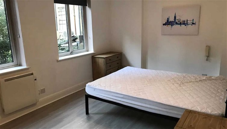 Foto 1 - Spacious 1 Bedroom Flat Near Charterhouse Square