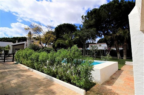 Photo 6 - Albufeira Traditional Villa With Pool by Homing