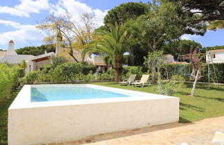 Photo 3 - Albufeira Traditional Villa With Pool by Homing