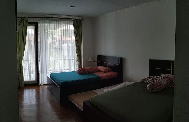 Villa Pinggir Danau Puncak for 30 pax - Foto 2
