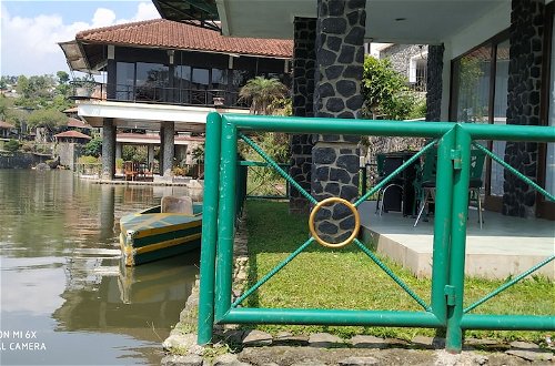 Photo 8 - Villa Pinggir Danau Puncak for 30 pax