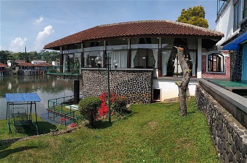 Photo 17 - Villa Pinggir Danau Puncak for 30 pax