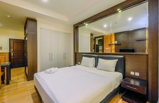 Foto 2 - Fancy And Classic Studio Room At Bellezza Apartment