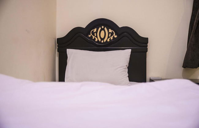 Al Eairy Furnished Apartments Qassim 4 - Foto 12