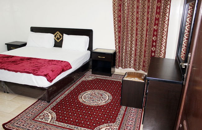 Al Eairy Furnished Apartments Qassim 4 - Foto 4