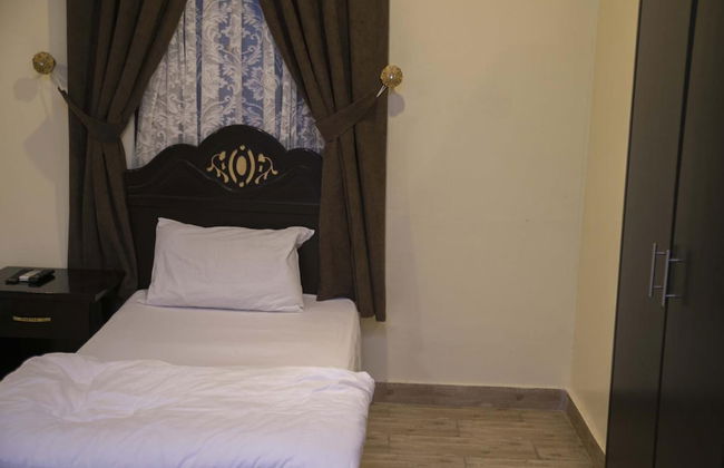 Al Eairy Furnished Apartments Qassim 4 - Foto 17