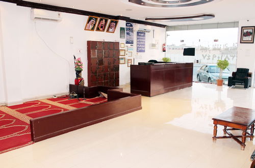 Photo 2 - Al Eairy Furnished Apartments Qassim 4