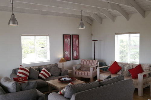 Photo 4 - Hermanus Beach Cottage 2