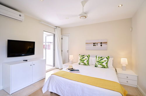 Foto 7 - Bon Azur Beachfront Suites and Penthouses by Lov