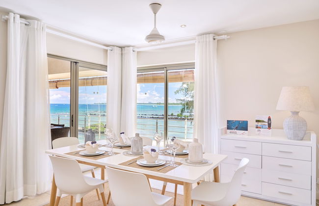 Bon Azur Beachfront Suites & Penthouses with LOV - Foto 18