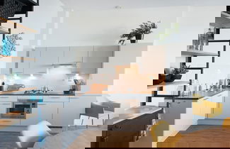 Photo 3 - Modern Apartment in the Scheveningen Harbor