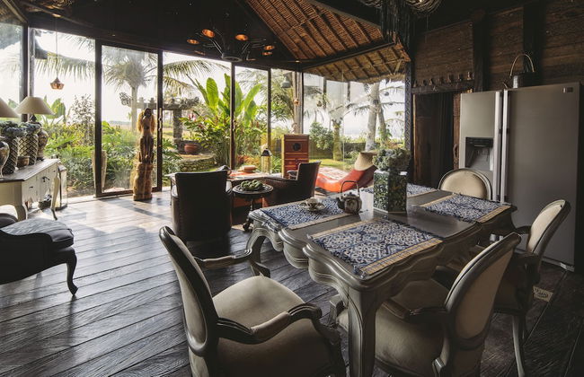 Absolute Beachfront Romantic Villa Laut - Foto 8