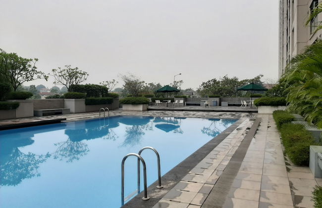 Roomy Studio Room Bintaro Park View Apartment - Foto 10
