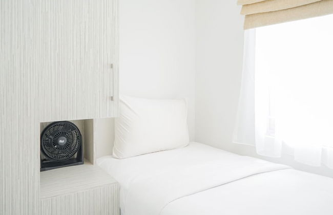Best Price 2BR at Emerald Bintaro Apartment - Photo 3