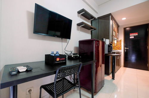 Photo 12 - Elegant and Comfy Studio Apartment Tamansari Sudirman