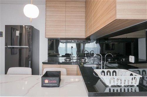 Foto 23 - 2BR Luxury Modern Ciputra International Apartment