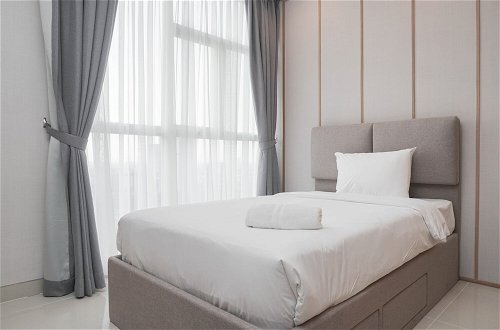 Foto 5 - 2BR Luxury Modern Ciputra International Apartment