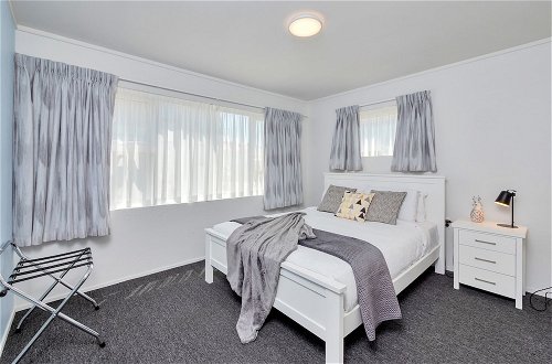 Foto 3 - Bright 3 Bedroom near St Lukes Mall 3