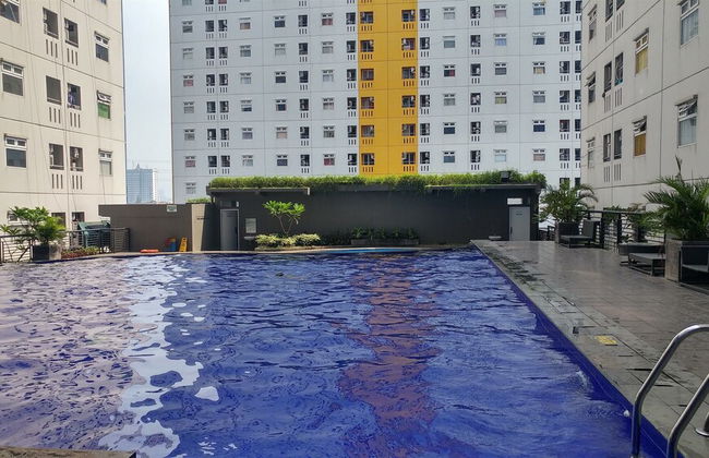 Furnished Green Pramuka City 2BR Apartment near Mall - Foto 18