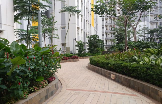 Restful And Functional Studio Apartment At Springlake Summarecon Bekasi - Photo 21
