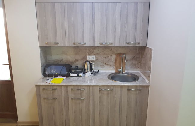 Cross Apartments and Tours - Photo 18