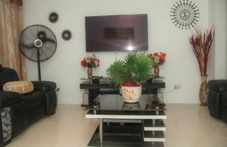 Foto 1 - Home Away From Home in Gowon Estate -0904 937 8274