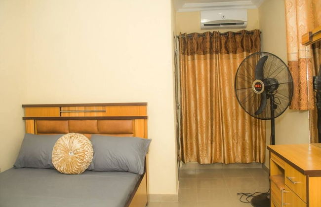 Home Away From Home in Gowon Estate -0904 937 8274 - Foto 2