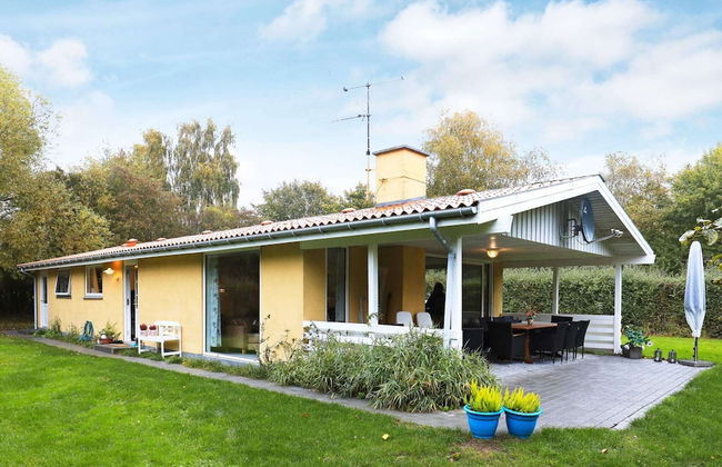 8 Person Holiday Home in Humble - Foto 17
