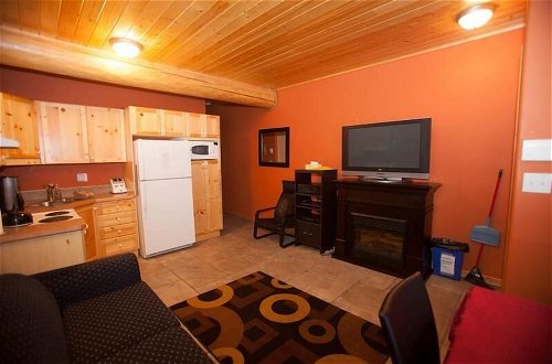 Foto 4 - Silver Bullet Inn by Apex Accommodations