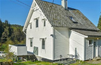 Foto 1 - 8 Person Holiday Home in Uggdal